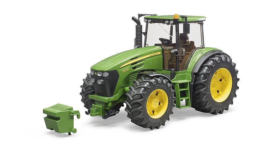 Kolový traktor John Deere 7930