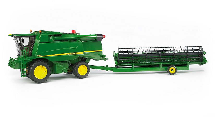 Sklízecí mlátička John Deere T670i